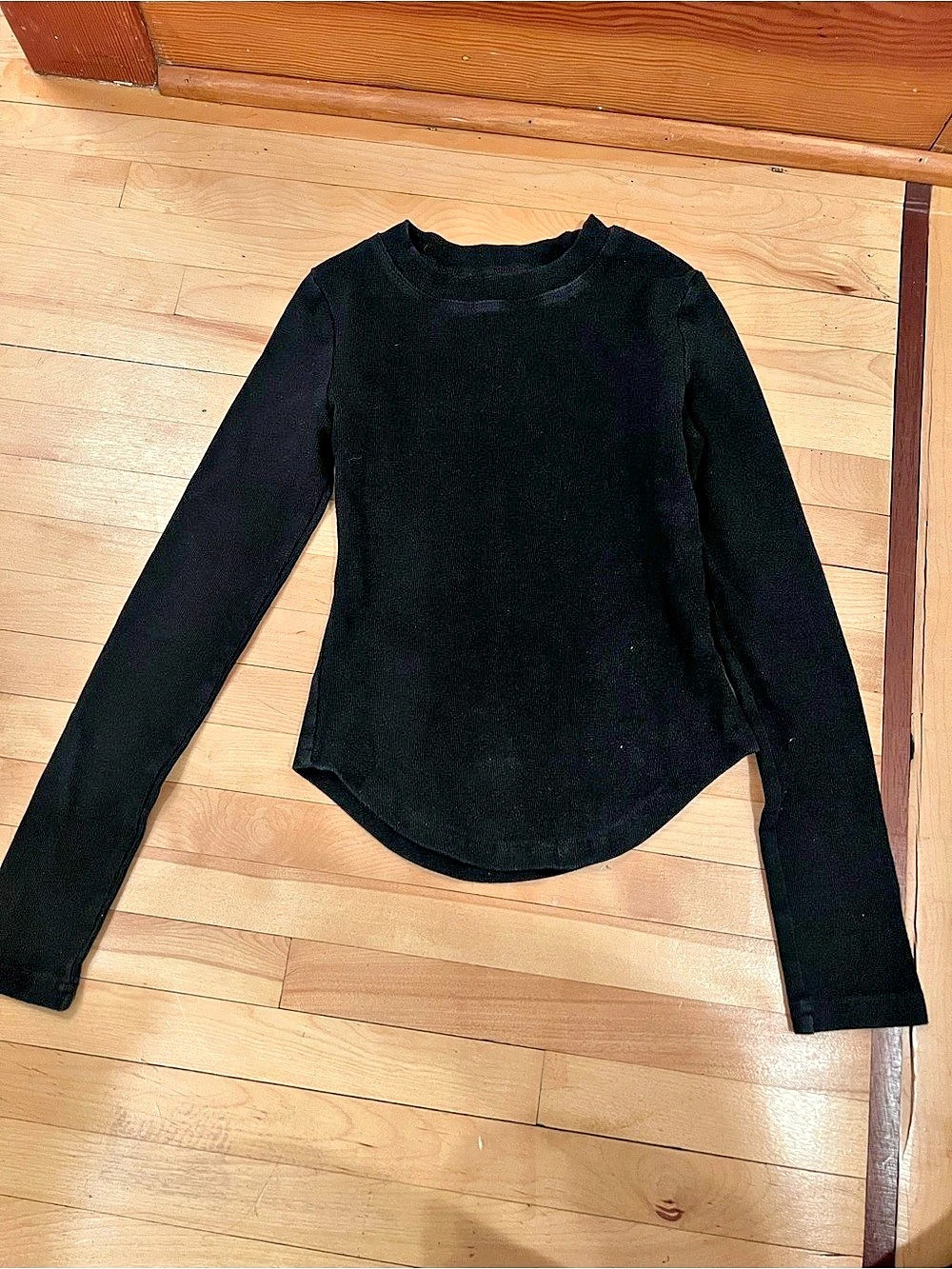 BOHÈME Long Sleeve Top in Black Size Small Like New